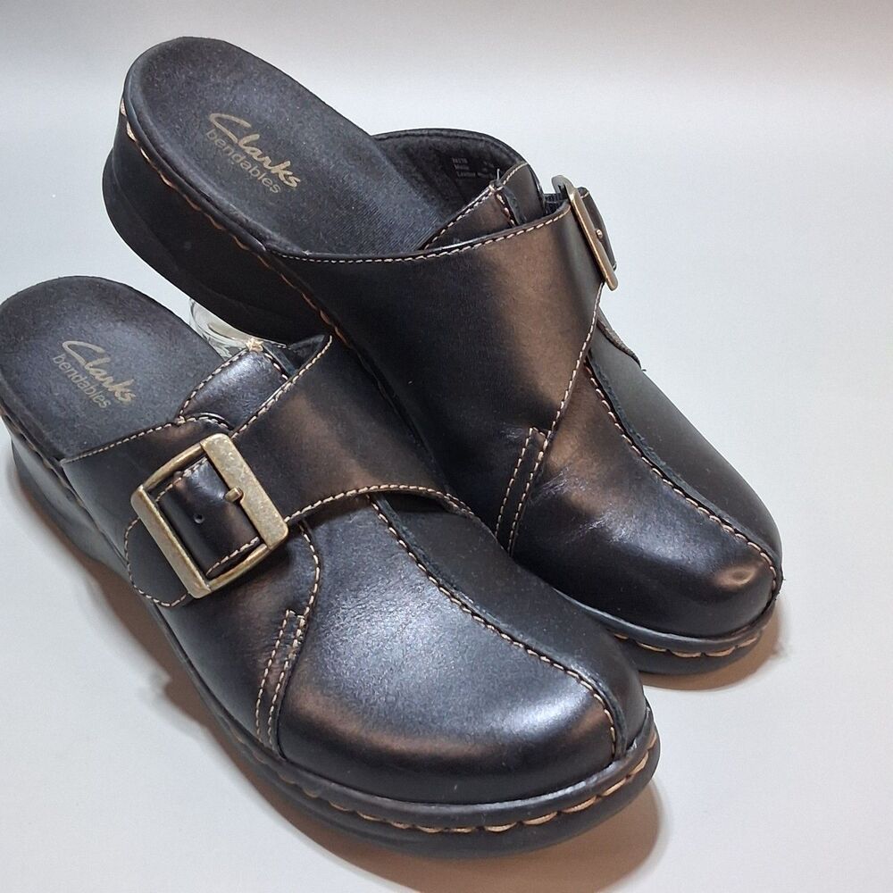 Clarks Bendables Black Leather Clogs Mules Buckle Comfort Shoes Womens Size 9.5M